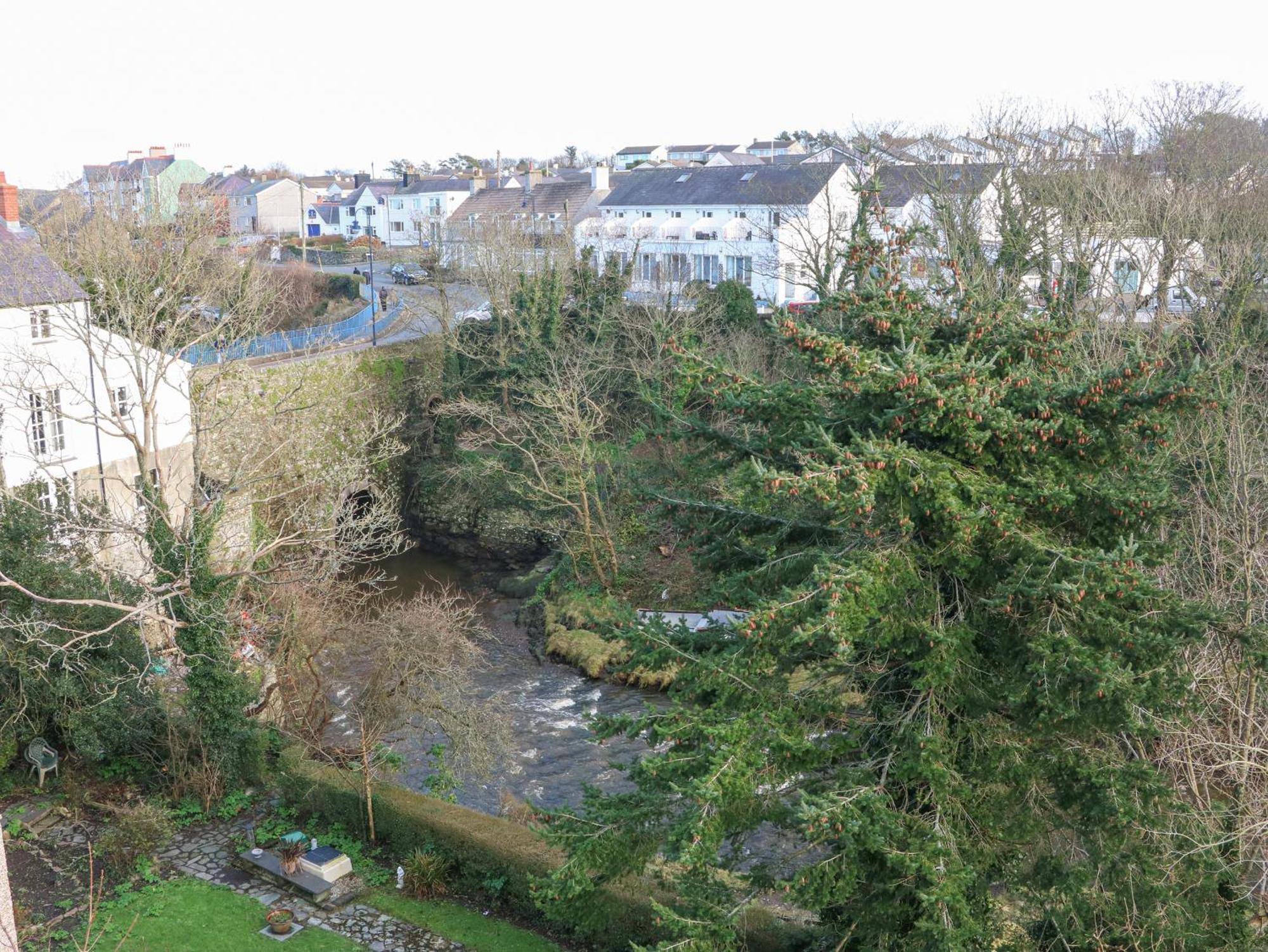 Riverview Apartment Cemaes Bay Exteriör bild